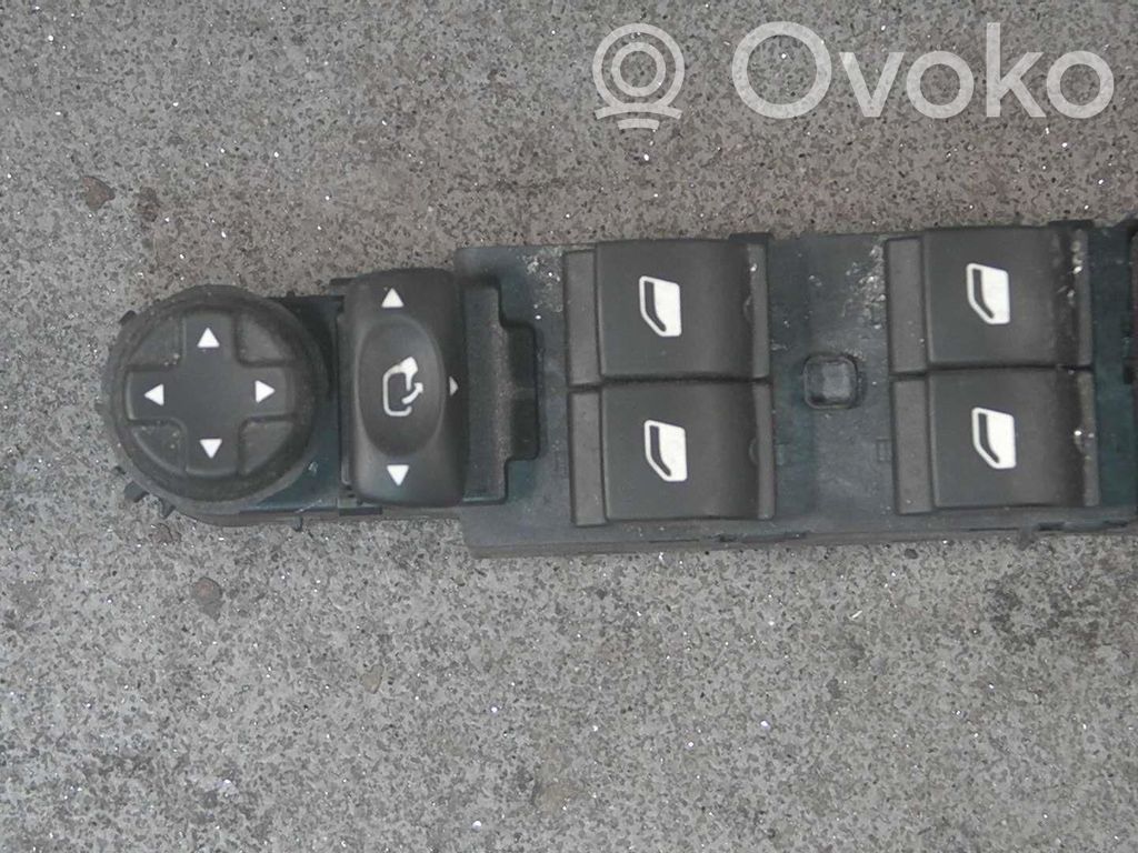 Citroen C4 II Electric window control switch 