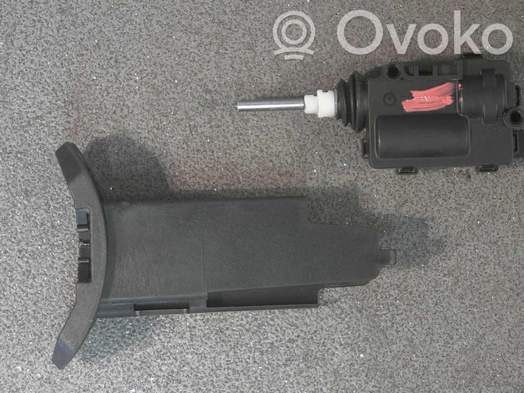 Opel Vectra C Motor închidere centralizată 