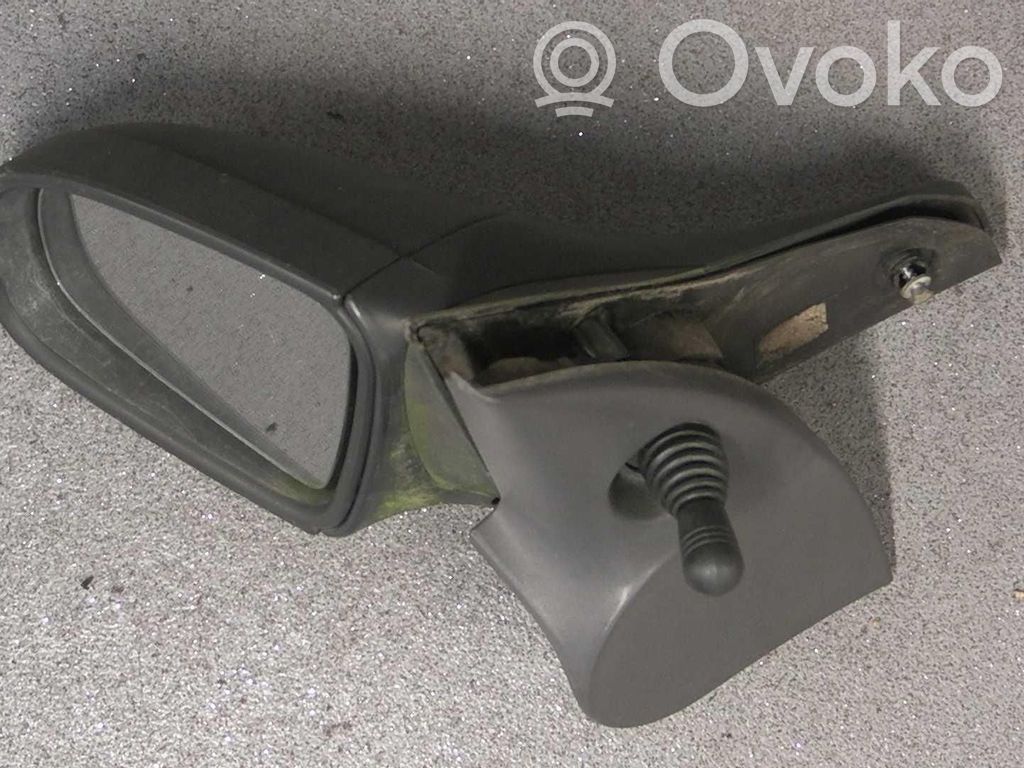 Opel Corsa B Spoguļa daļas 