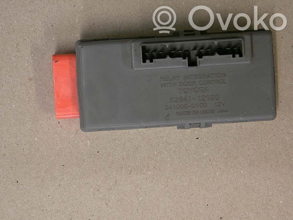 Toyota Corolla E110 Unidad de control/módulo del bloqueo de puertas 