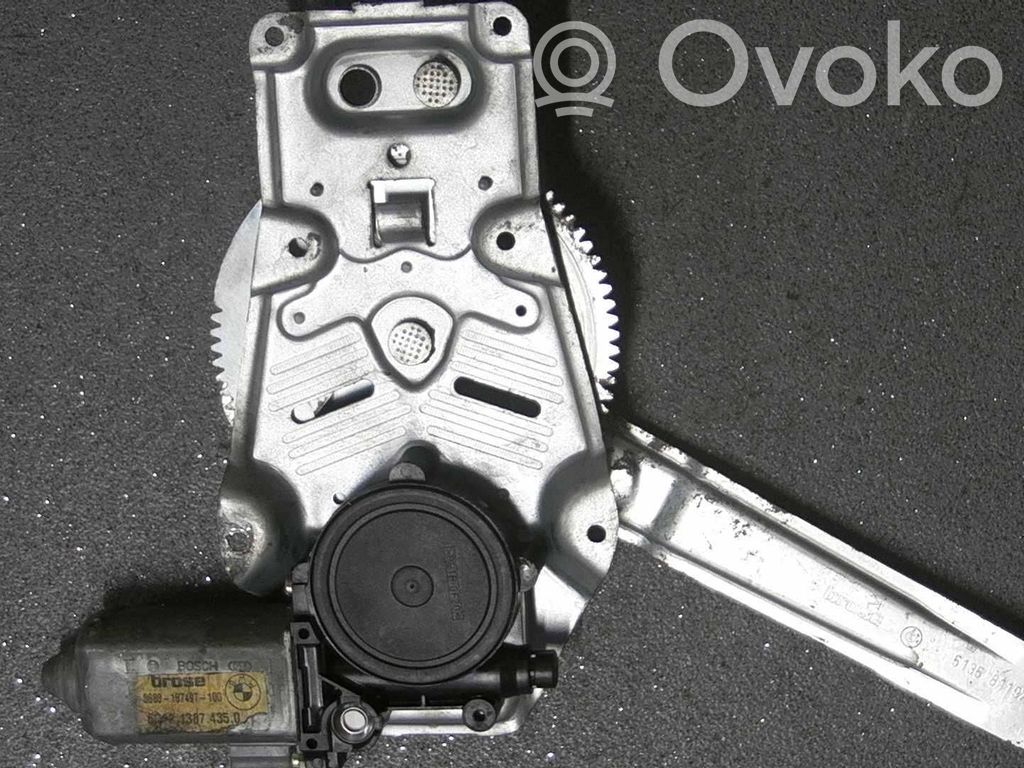 Motor del regulador de la ventanilla de la puerta delantera