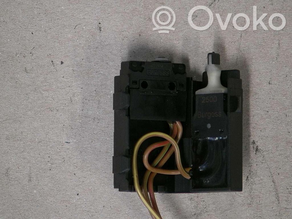 Light switch