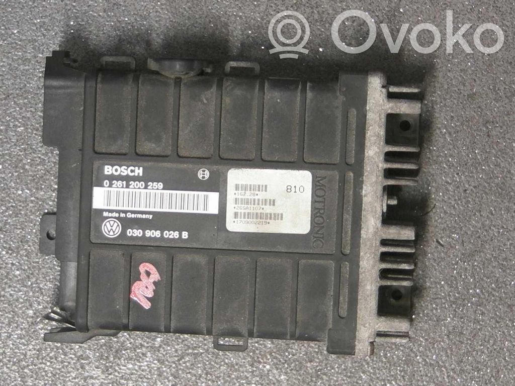 Volkswagen Polo II 86C 2F Engine control unit/module 