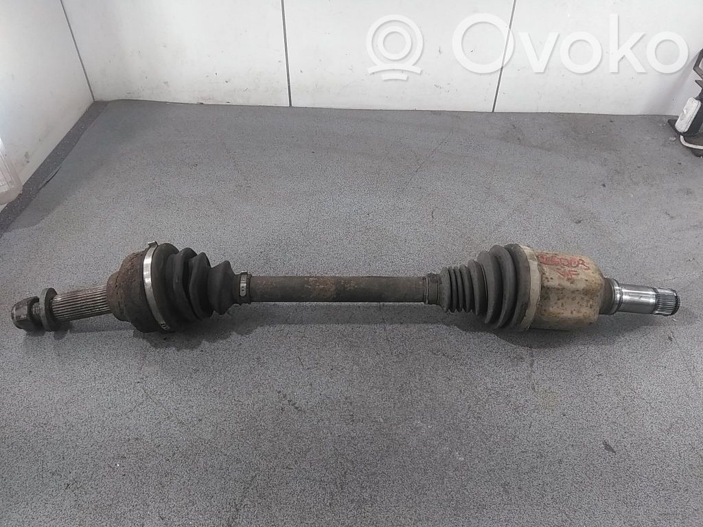 Priekšējā pusass   2256324