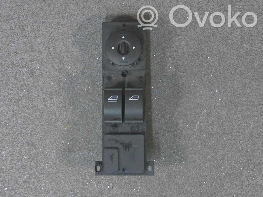 Ford Focus Interruttore di controllo dell’alzacristalli elettrico 