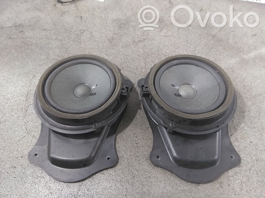 Altavoz de la puerta delantera   2STK,1702795