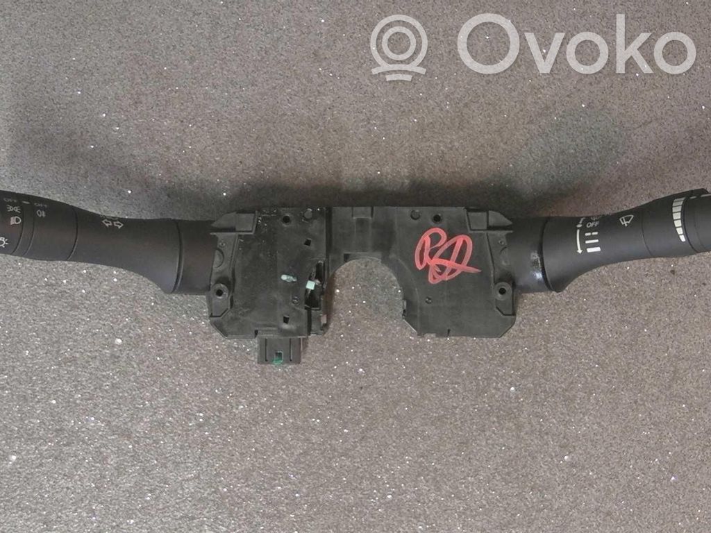 Nissan Micra Bloc semnalizator și ștergător parbriz 