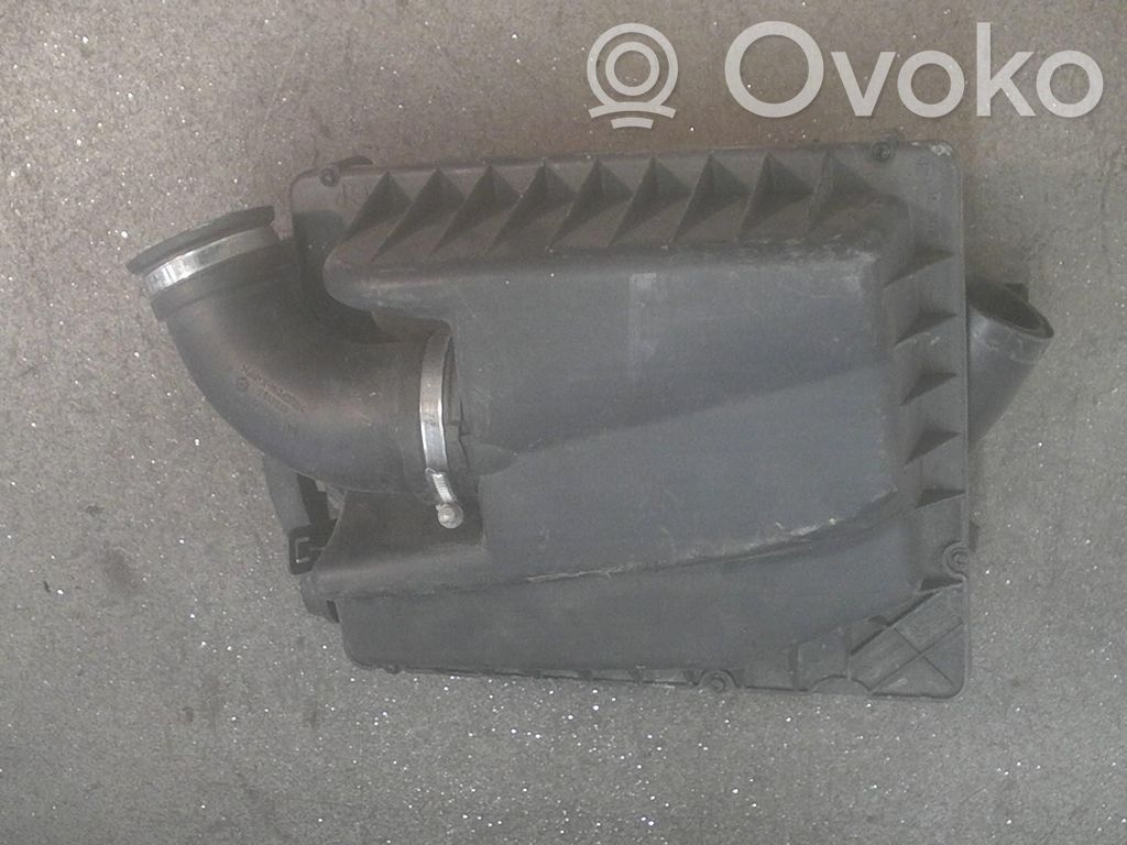 Opel Astra H Intake resonator 