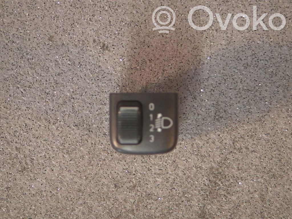 Headlight level height control switch   5471057