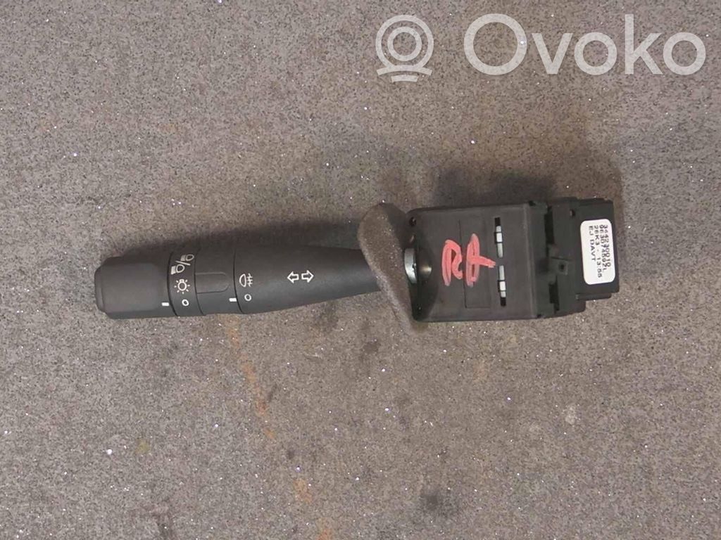 Peugeot 206 Wiper turn signal indicator stalk/switch 