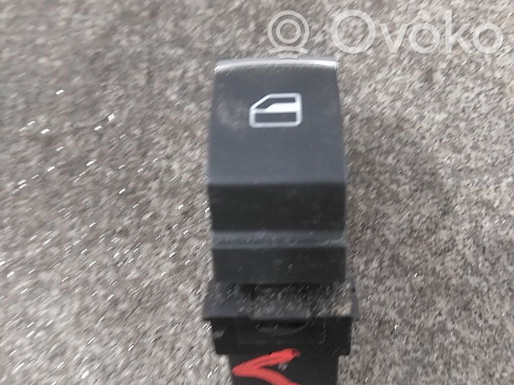 Volkswagen Tiguan Electric window control switch 