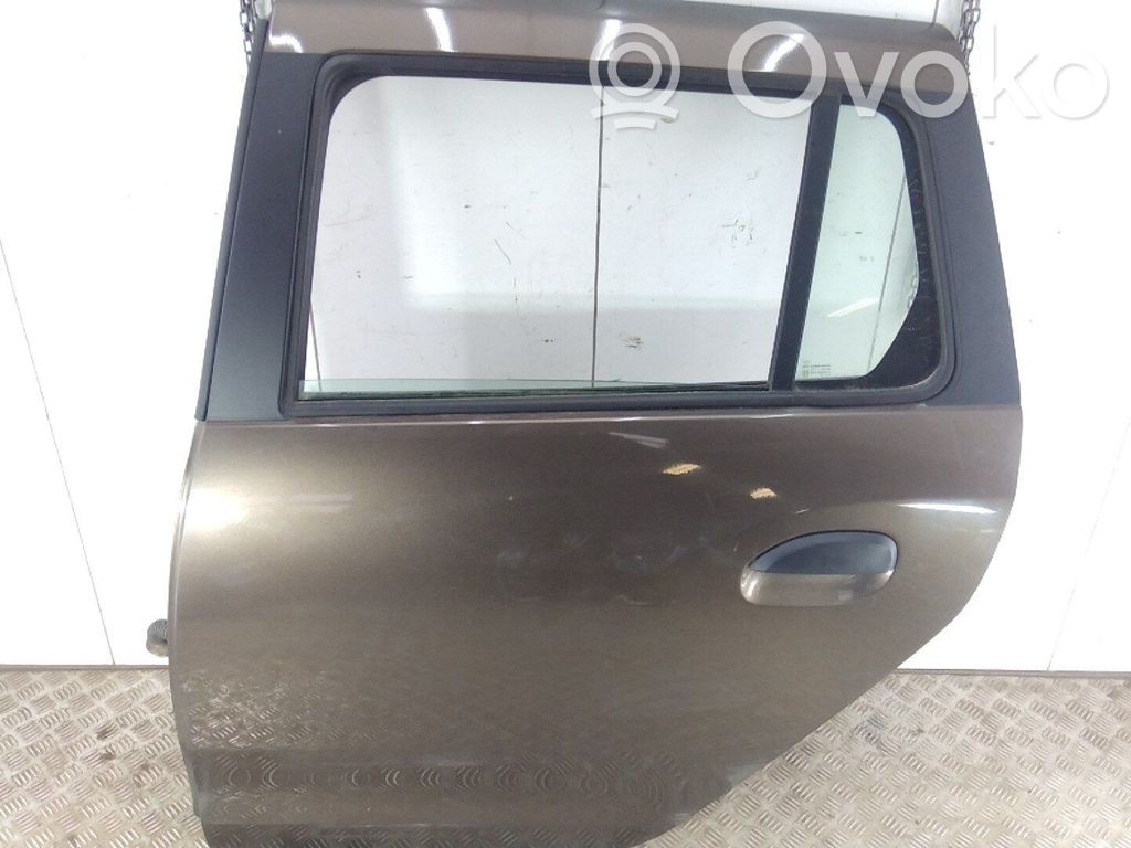 Dacia Logan II Puerta trasera 