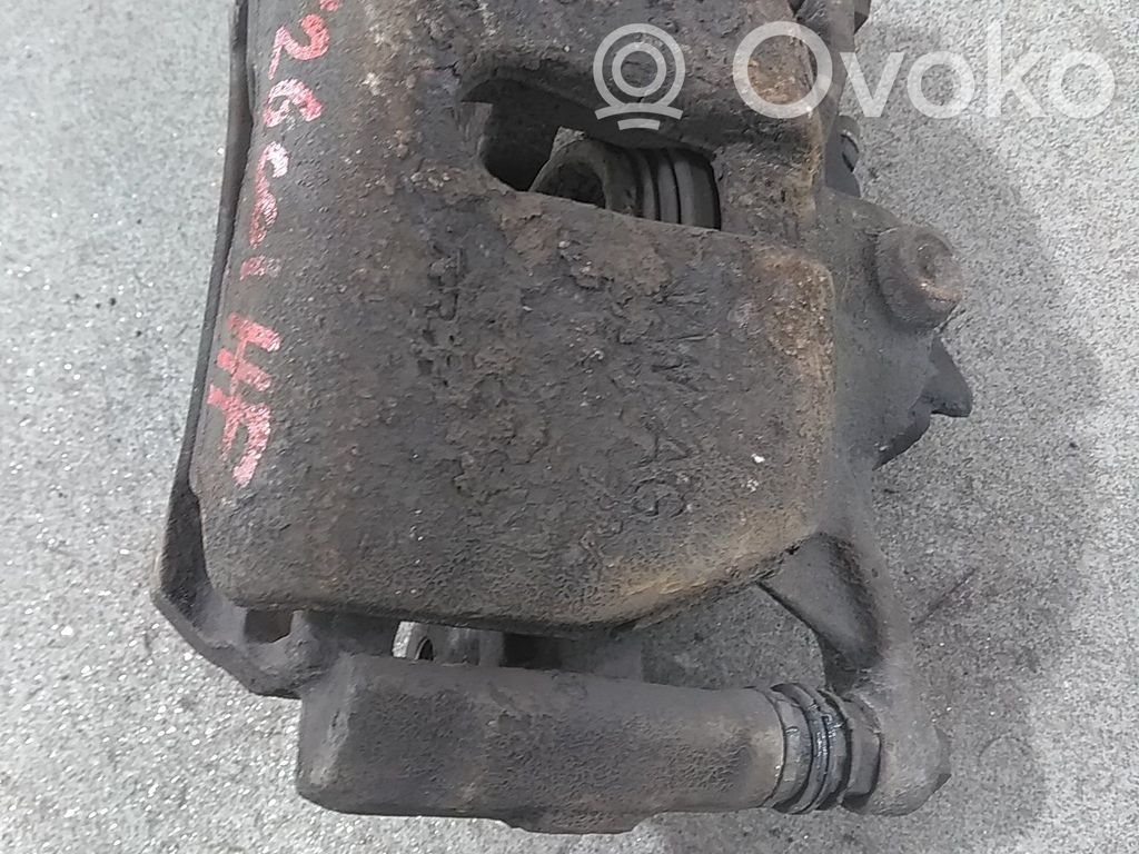 Volkswagen PASSAT B8 Etujarrusatula 