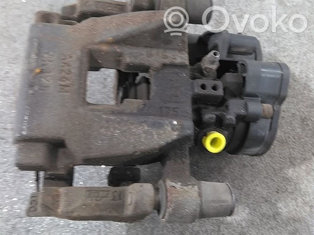 Задний суппорт   T2H7434