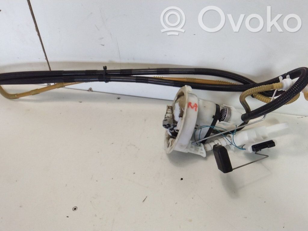 BMW 3 E90 E91 Fuel level sensor 