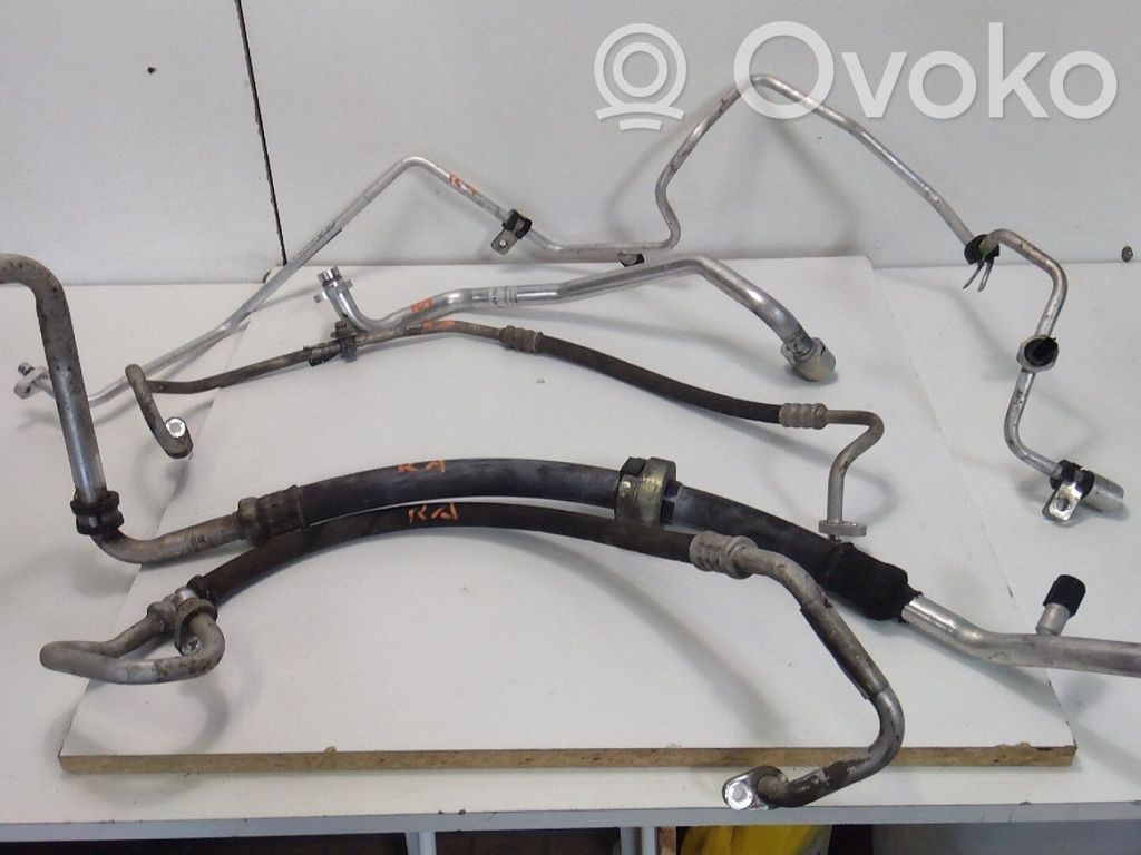 Ilmastointilaitteen putki (A/C)   924401446R,924409817R,924544613R