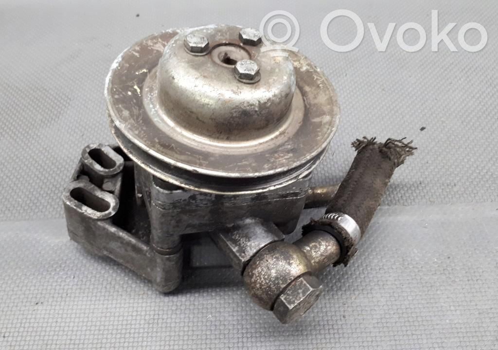 Alfa Romeo 164 Ohjaustehostimen pumppu 