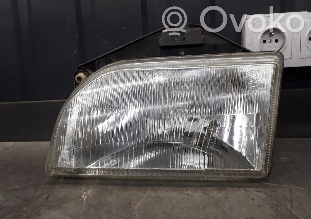 Scheinwerfer   90FG13006A2A