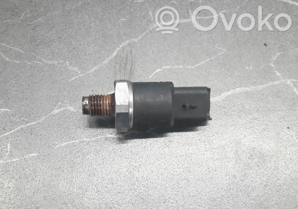 Ford Mondeo Mk III Senzor presiune combustibil 