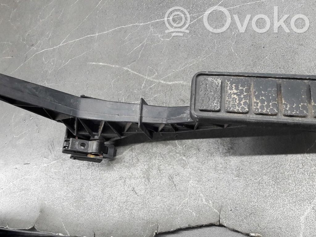 Volvo S90, V90 Gaspedal 