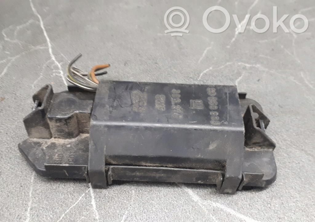 Headlight lense   90050969