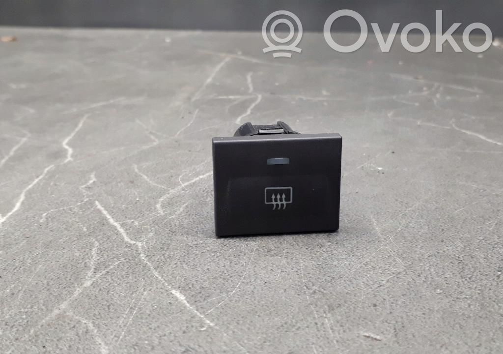 Ford Focus Fan control module 