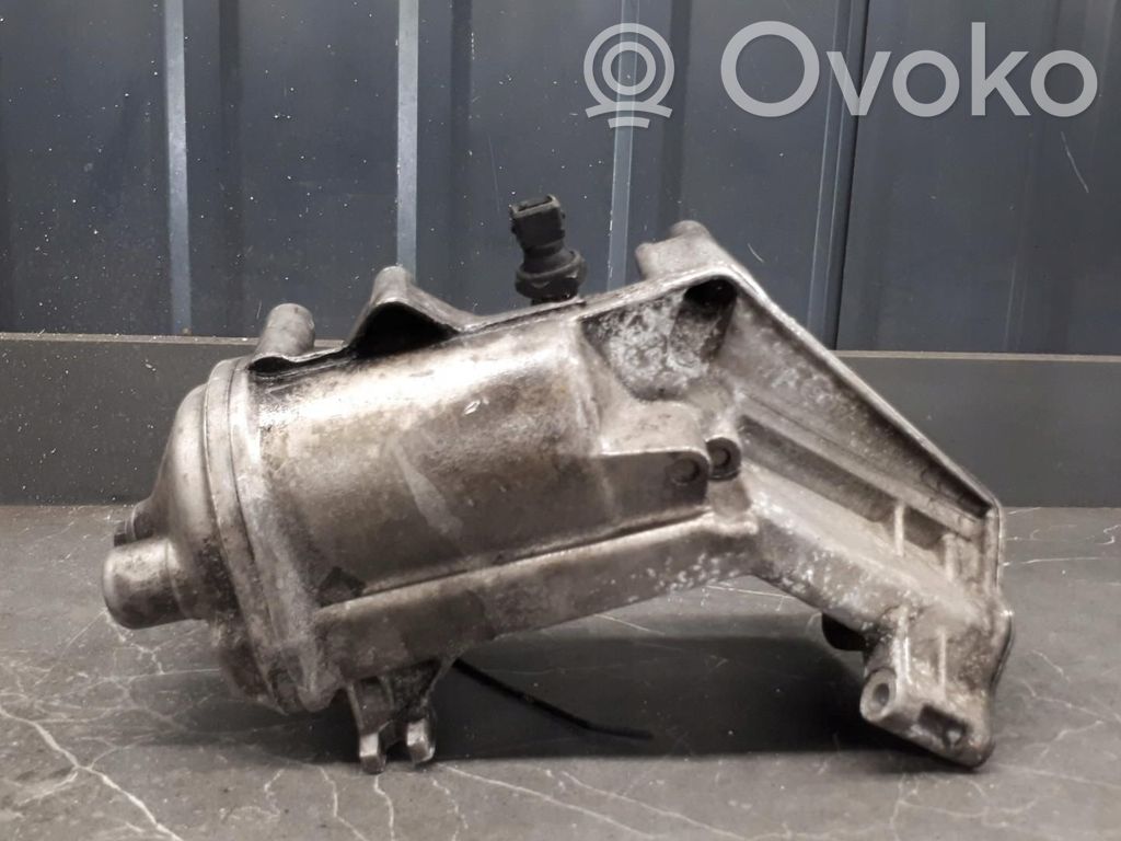 BMW 3 E36 Öljynsuodattimen kannake 