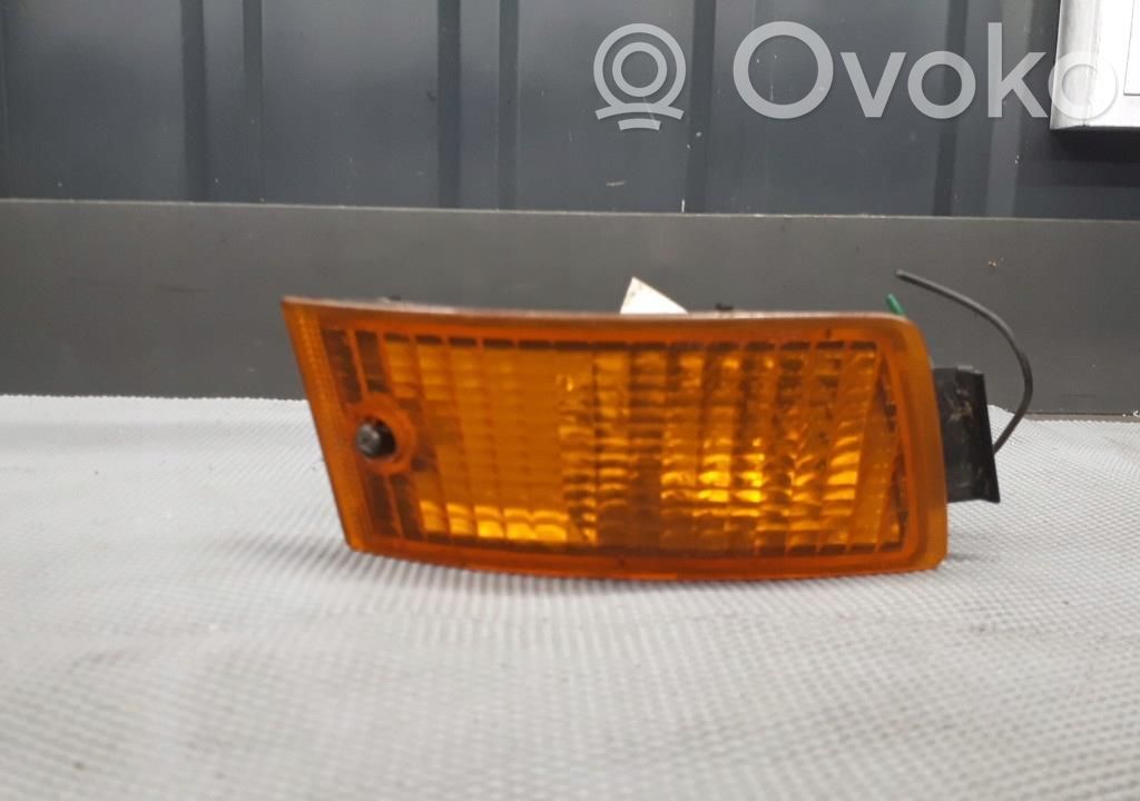 Ford Escort Indicatore di direzione anteriore 