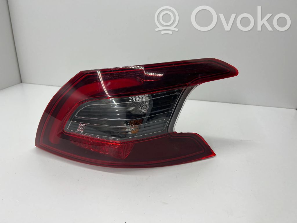 Peugeot 308 Aizmugurējais lukturis virsbūvē 
