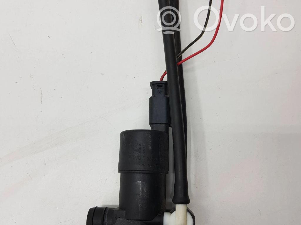 Peugeot 607 Windscreen/windshield washer pump 