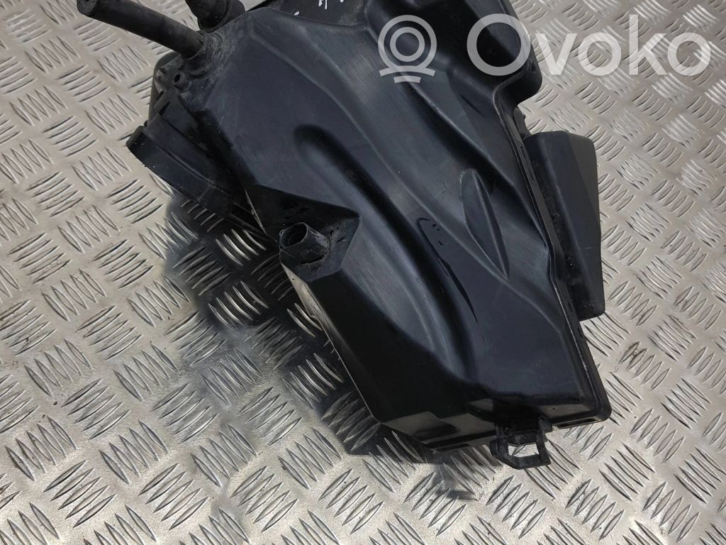 Obudowa filtra powietrza   8R0133837D,8R0133843C,8K0183A