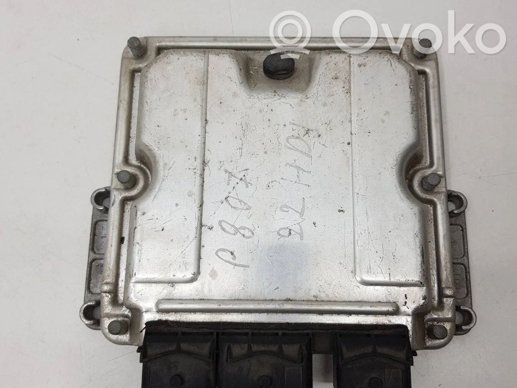 Peugeot 807 Engine control unit/module 