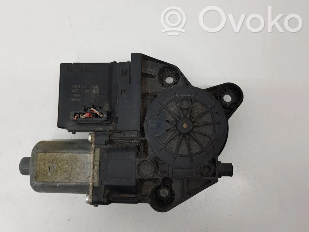 Renault Megane III Silnik regulatora szyby drzwi przednich 