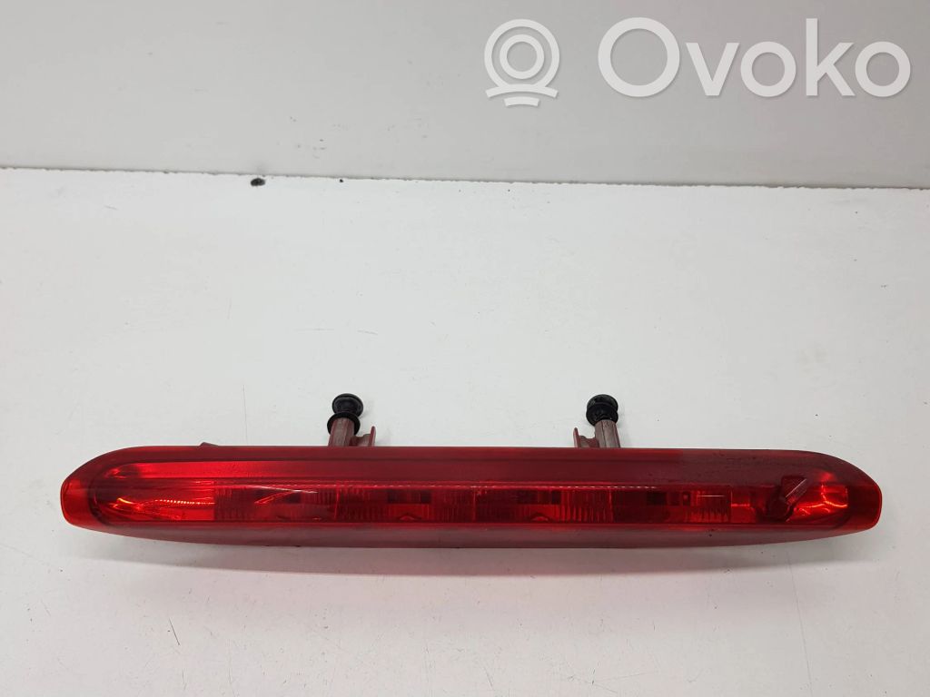 Peugeot 208 I Third/center stoplight 