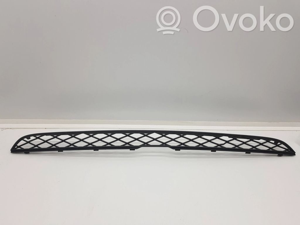 BMW X5 E70 Grotelės viršutinės 