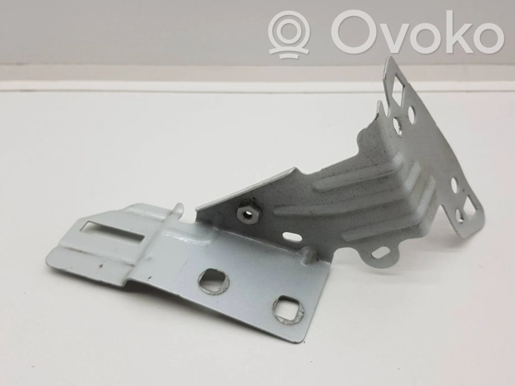 Peugeot 208 I Fender mounting bracket 