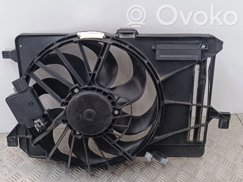 Ford C-MAX II Elektrisks radiatoru ventilators 