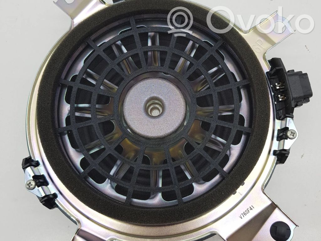 Lexus NX Altavoz subwoofer 
