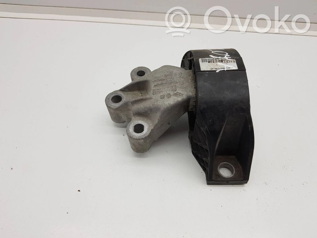 Renault Zoe Engine mount bracket 