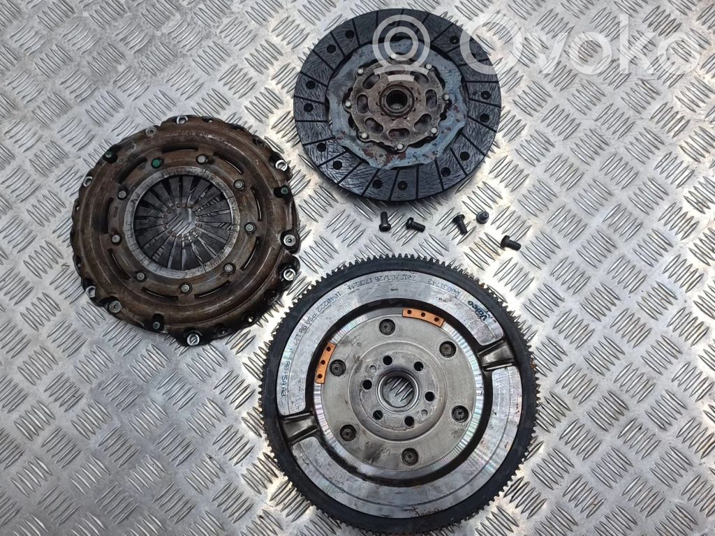 Peugeot 208 I Sajūga komplekts 