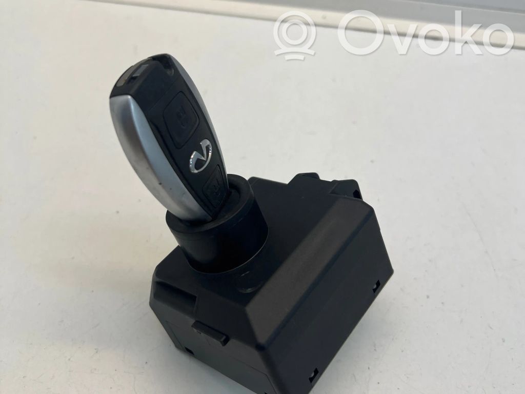 Infiniti Q30 Virtalukko 