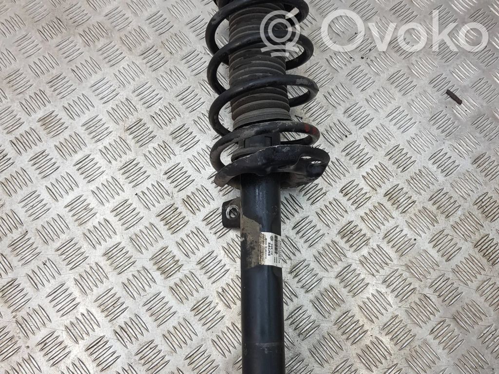 Volkswagen Jetta VI Priekinis amortizatorius su spyruokle 