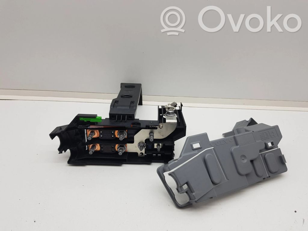 Volvo XC60 Positive wiring loom 
