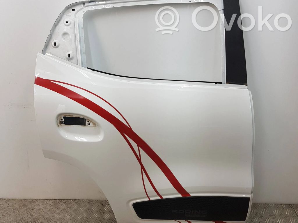 Dacia Spring Puerta trasera 
