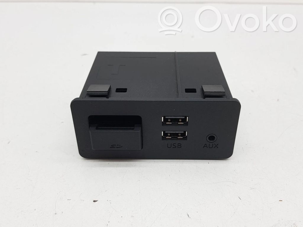 Mazda 6 USB socket connector 