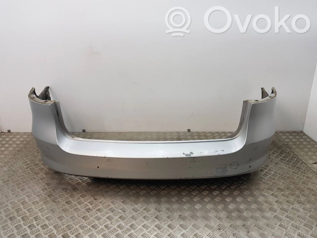 Volkswagen PASSAT B7 Parachoques 