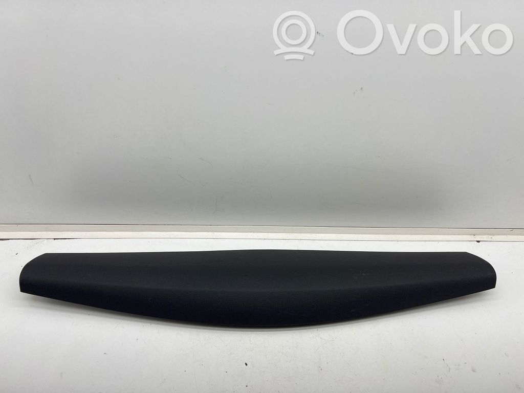 BMW 2 F46 Rivestimento portellone 