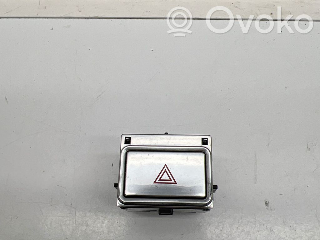 Jaguar I-Pace Hazard light switch 