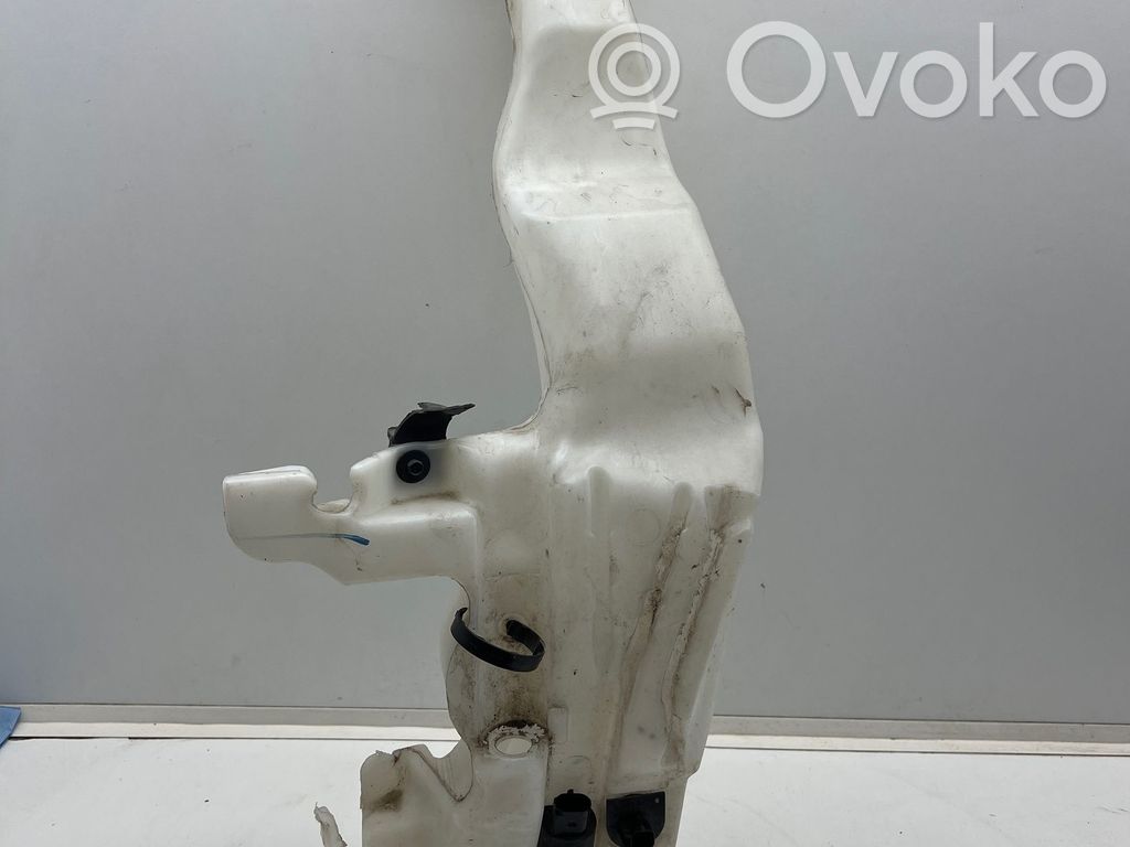 Jeep Grand Cherokee Windshield washer fluid reservoir/tank 