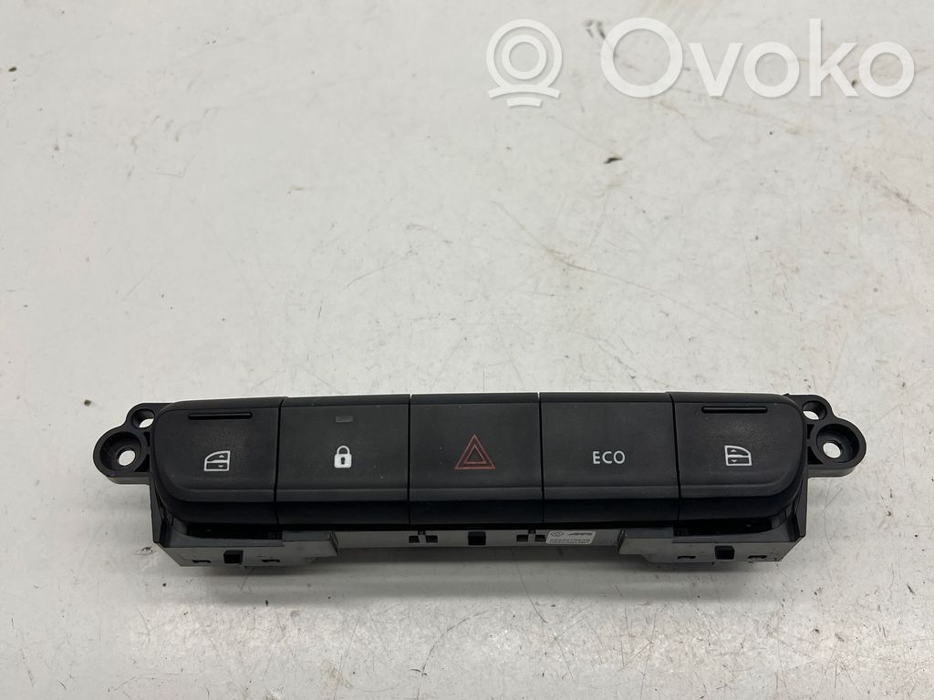 Dacia Spring Hazard light switch 
